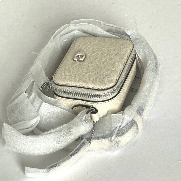 Coach Mini Crossbody Pouch White Crossgrain Leather CP271 Cards Earbuds Case - Picture 6 of 7